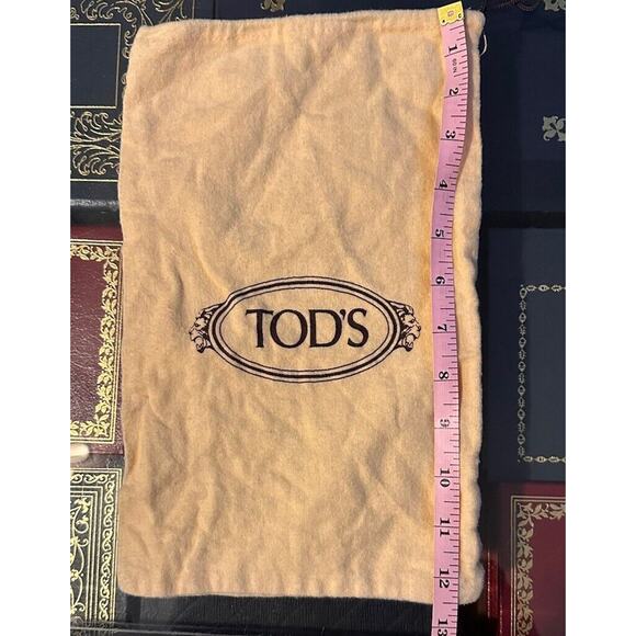 TOD'S 12”x 7.5" Tan Drawstring Storage Dust Bag - Picture 3 of 4